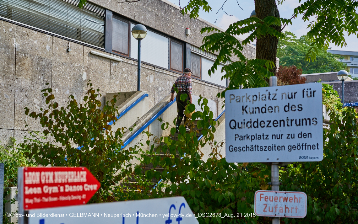 21.08.2015 - die Abrissbaustelle Quiddezentrum in Neuperlach